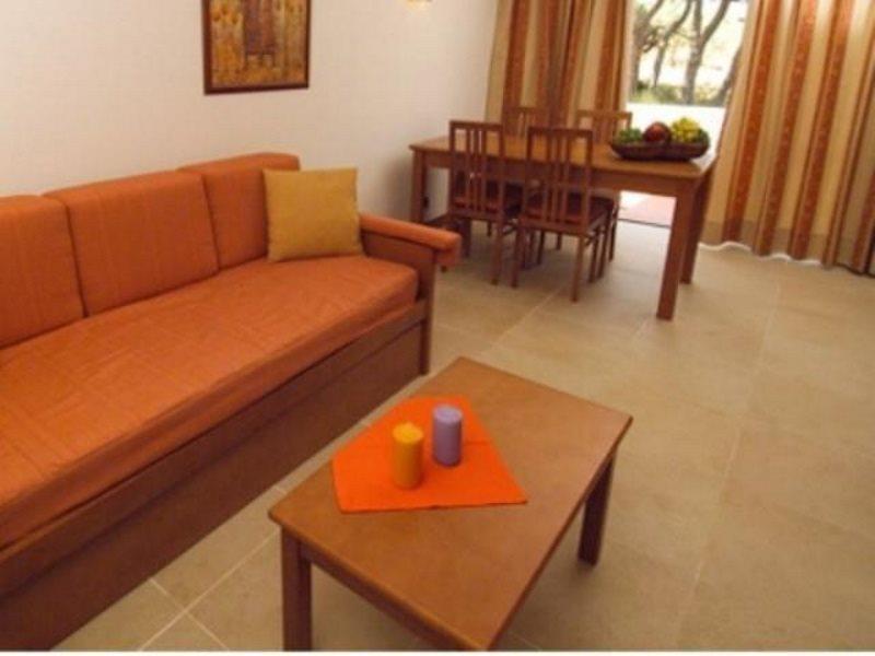 Apartamentos Alvaflor Quarteira Exterior photo